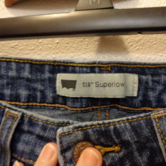 LEVI'S 518 Juniors Superlow Bootcut Jeans size 9 M - Picture 10 of 11